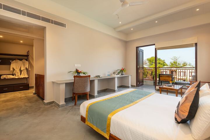 Room 10 of 75