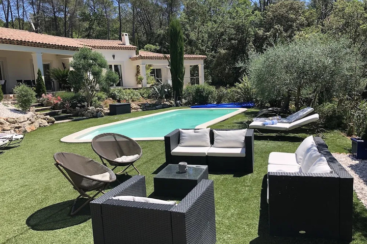Pool 9 of 12