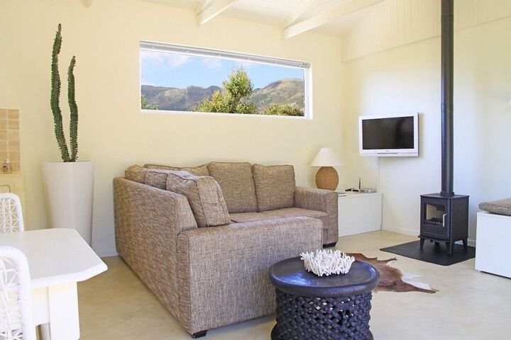 AFRICAN QUEEN GUESTHOUSE