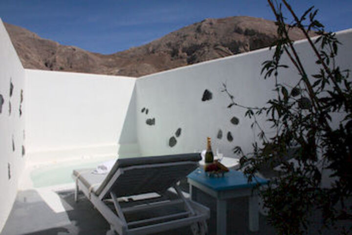 Blue Perla Suites