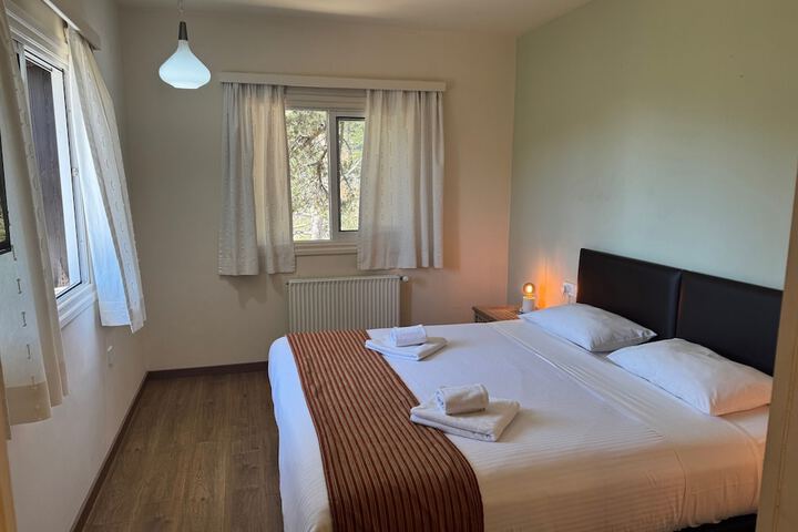 Room 12 of 43
