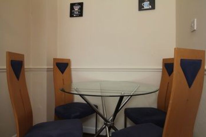 Room 13 of 21