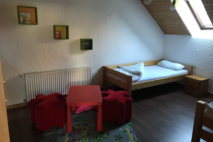 Room 47 of 117