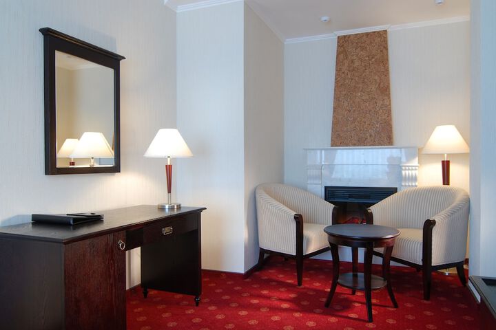 Room 5 of 30