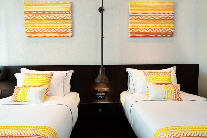 Room 13 of 125