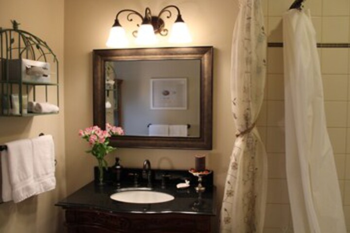 Room 5 of 38