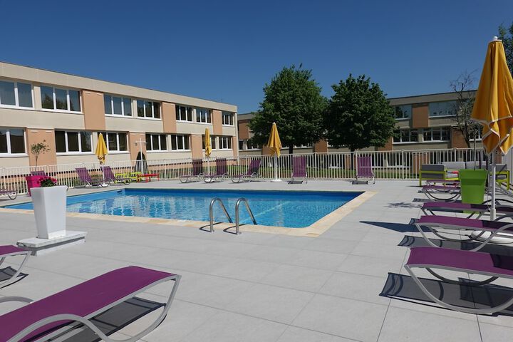 Pools & Facilities