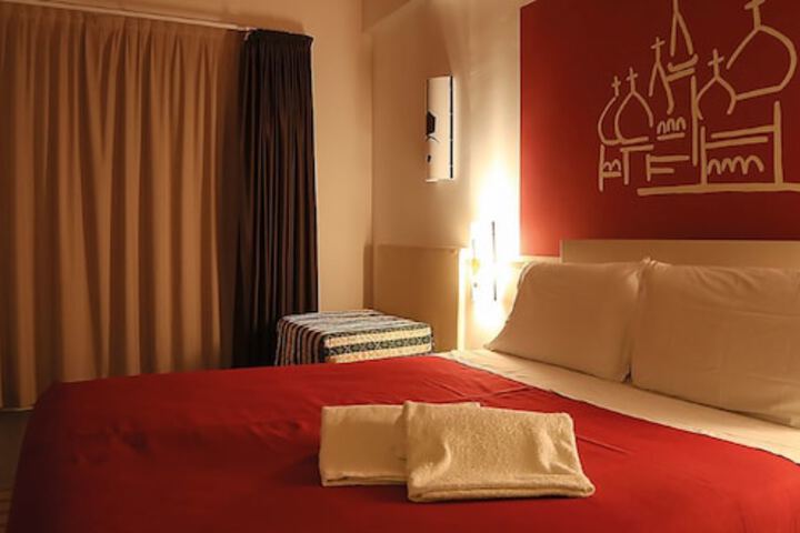 Room 4 of 46