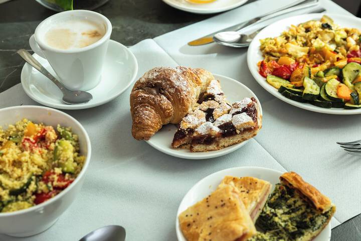 Breakfast/Coffee Service 15 of 19