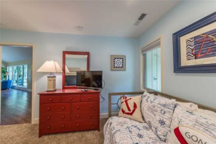 Room 34 of 44
