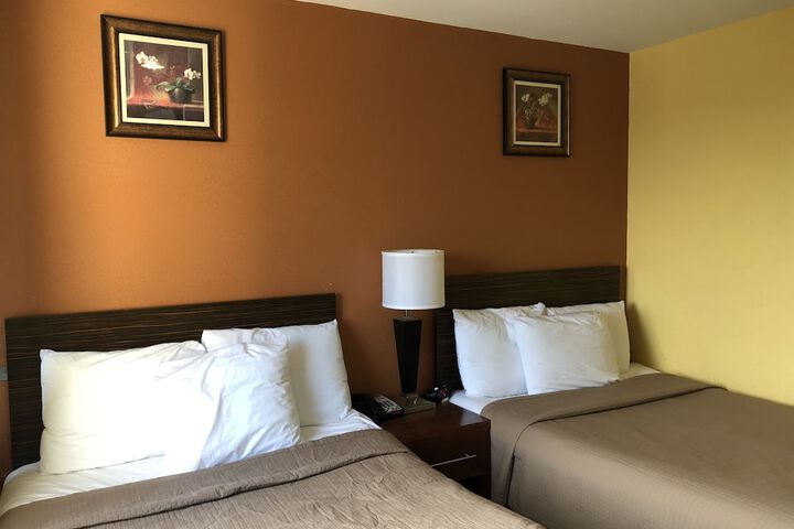 2 Double Beds (2 of 12)