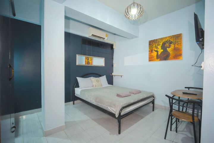 Room 25 of 50