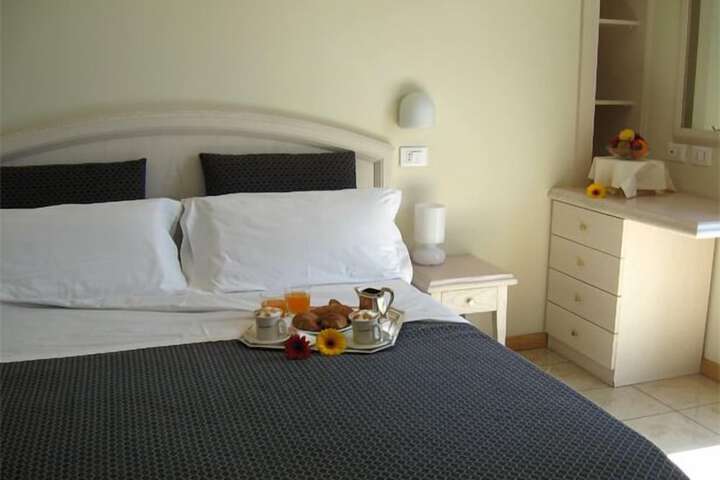 Room 5 of 29