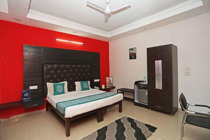 OYO 567 Hotel Lime Tree Hospitality