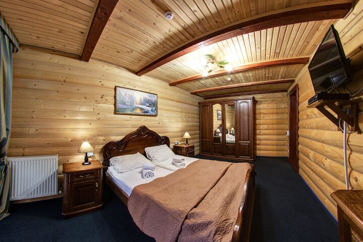 Room 14 of 43