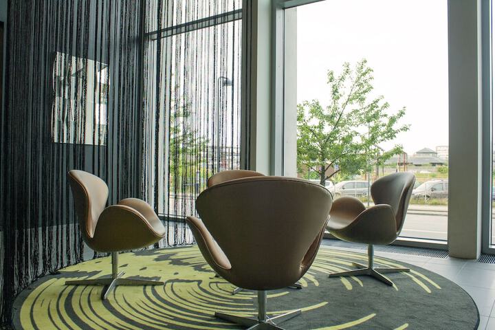 Guest Lobby
