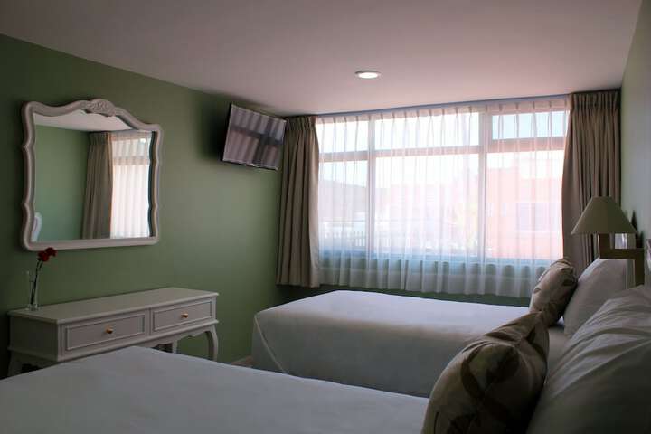 Room 17 of 131