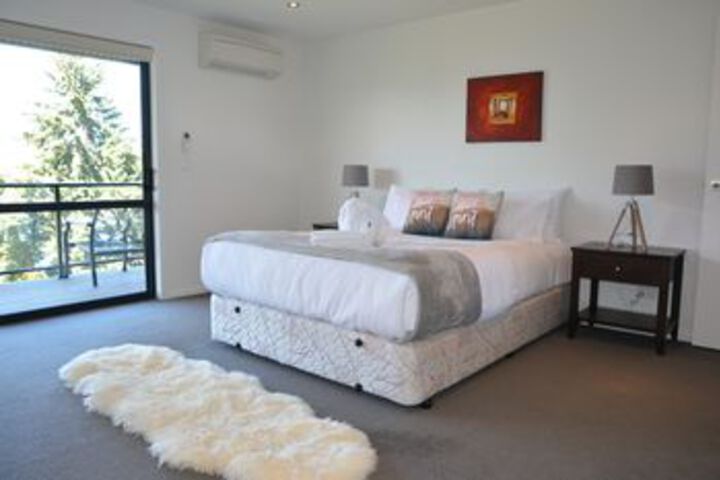 Room 16 of 24