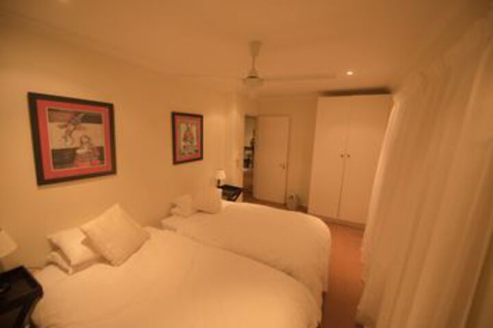 Room 18 of 43