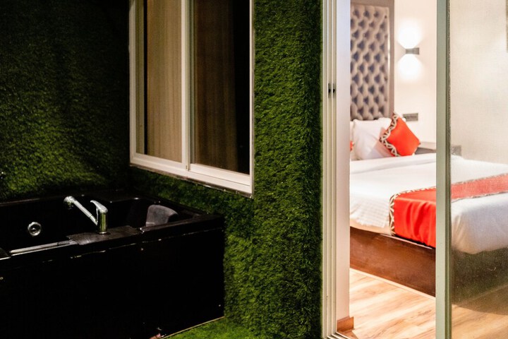Room 20 of 74