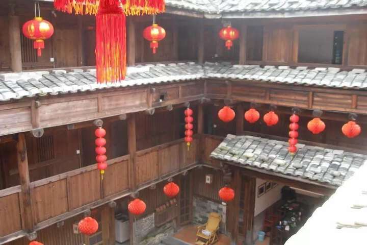 Exterior of Nanjing Tulou Qingdelou Inn