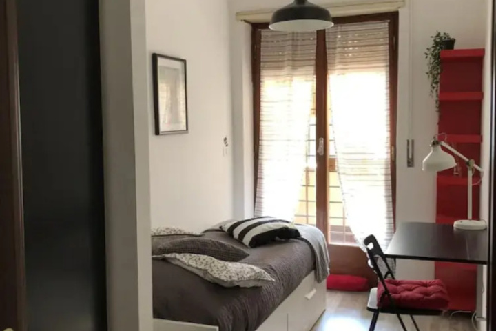 Room 8 of 11