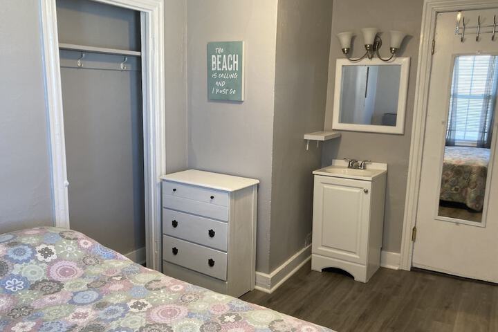 Room 37 of 53