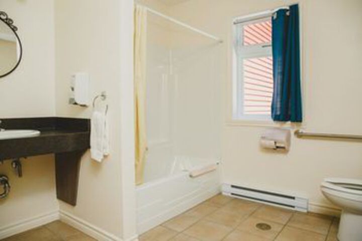 Room 3 of 35