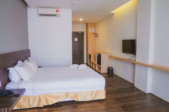 Room 7 of 51
