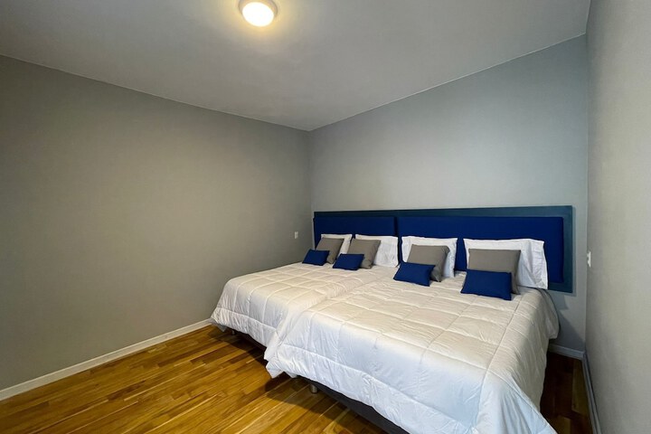 Room 14 of 50