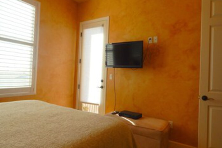 Room 29 of 33