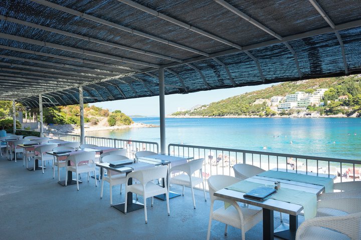 Snack bar