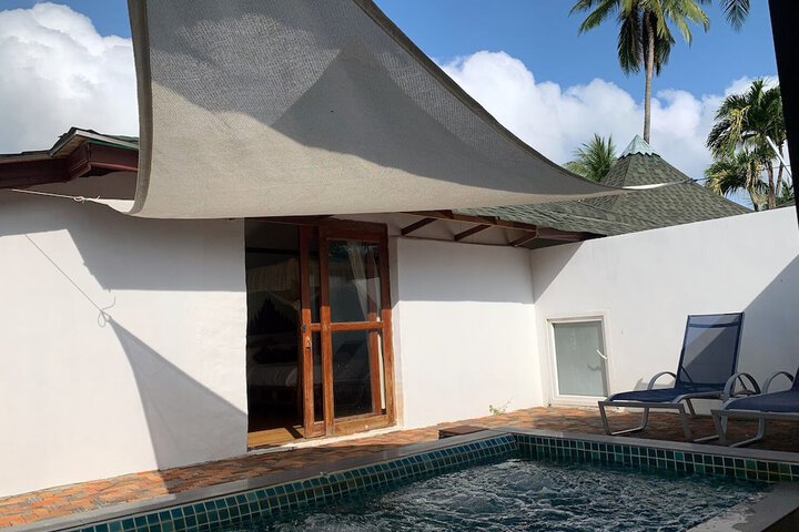 Pools & Facilities