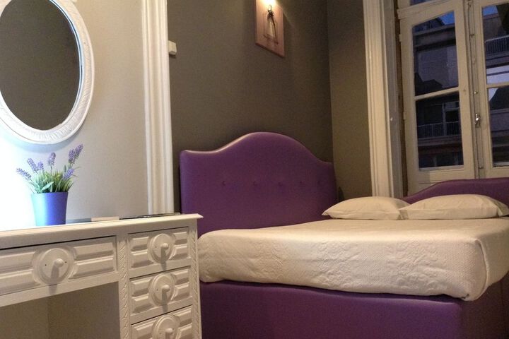 Room 2 of 29