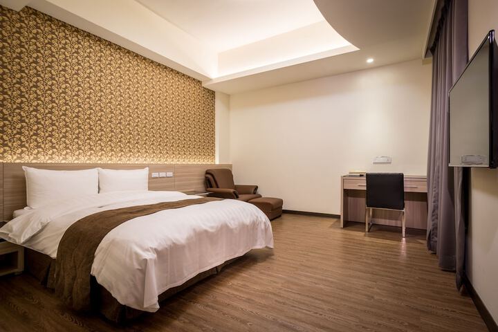 Room 18 of 35
