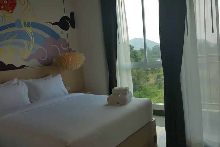 Room 5 of 77