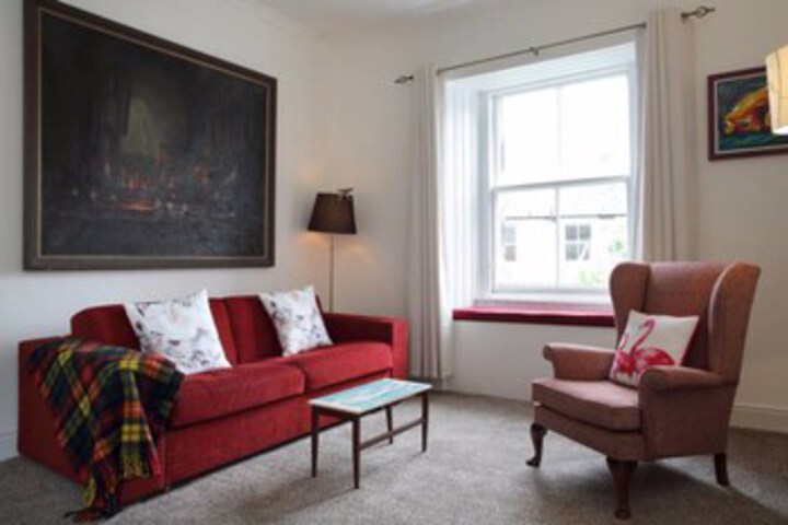 Charming City Centre Flat in Edinburgh