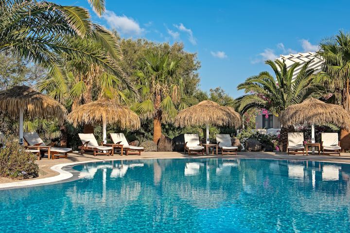 Hotel Pool