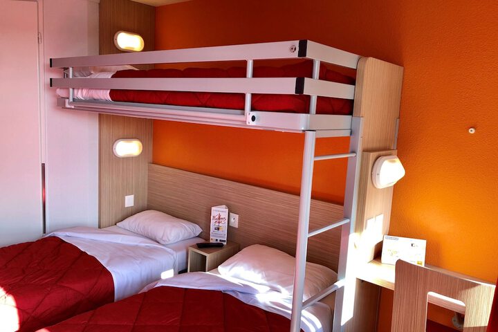 Room 12 of 49