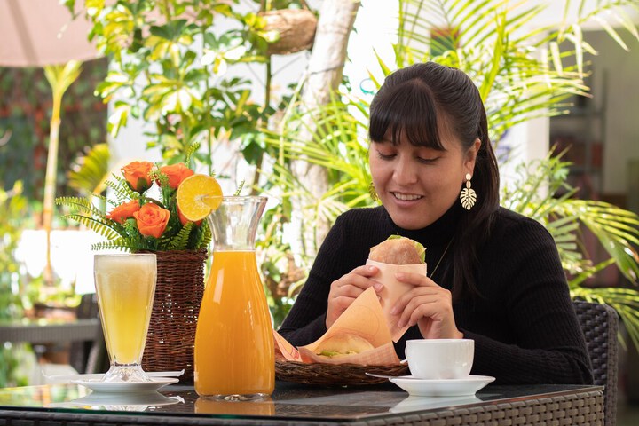 Breakfast/Coffee Service 53 of 65