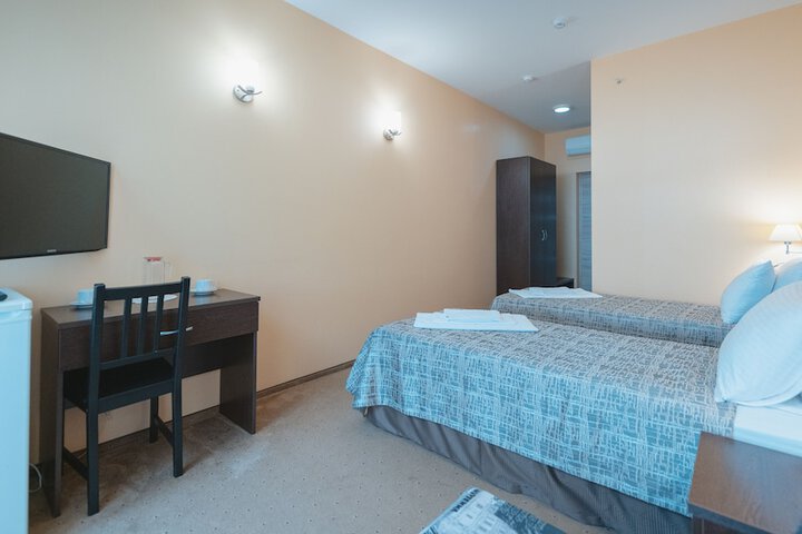 Room 4 of 41