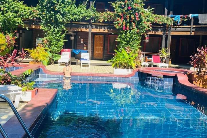 Pool 36 of 52