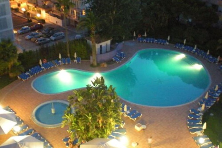 Pool 31 of 74
