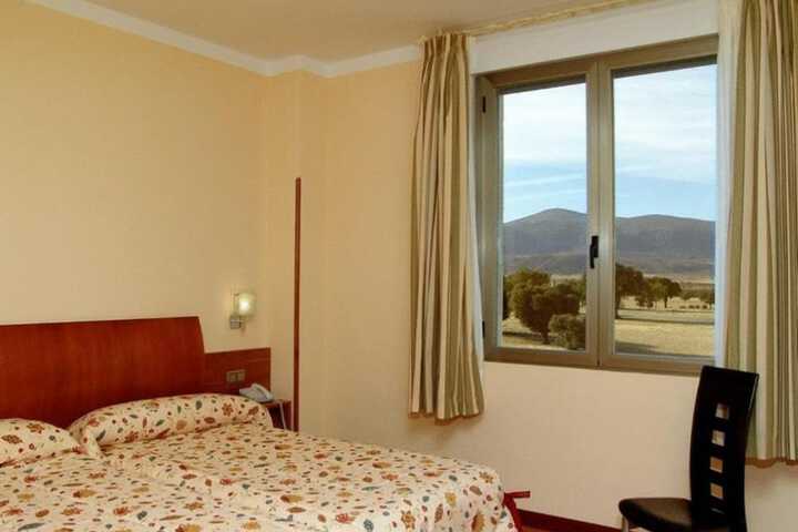 Room 3 of 31