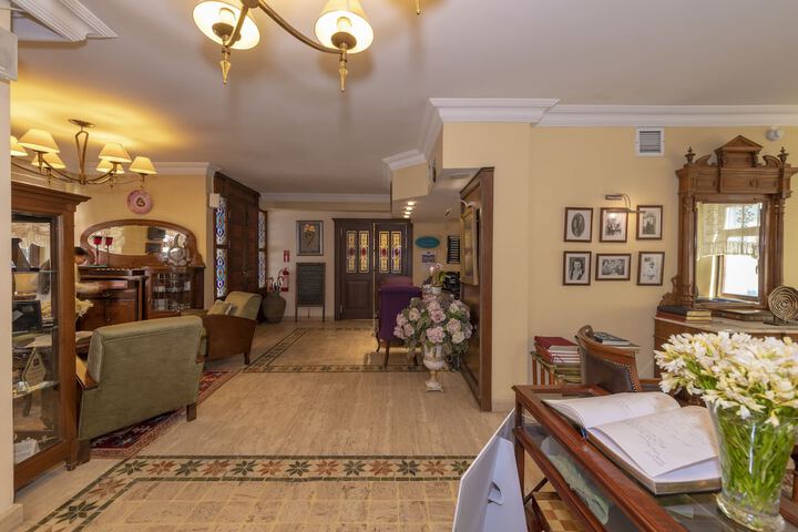 Lobby Photo