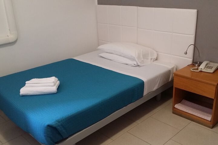 Room 21 of 61