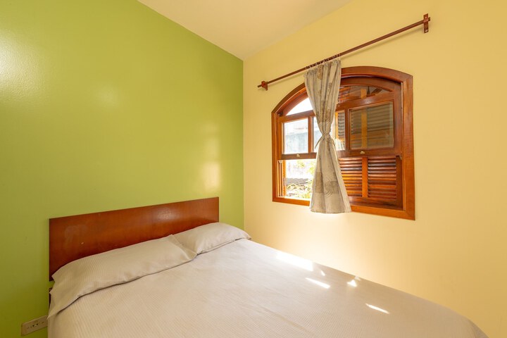 Room 30 of 122