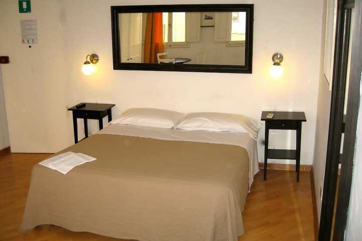 Room 3 of 16