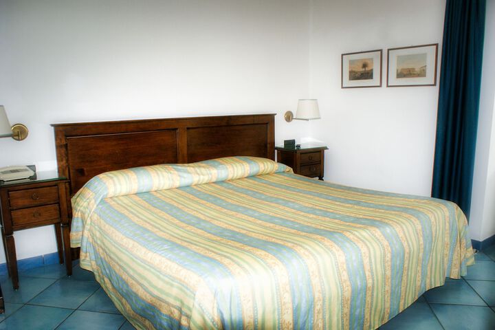 Room 5 of 29