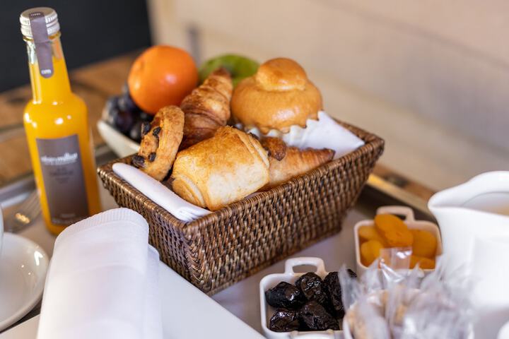 Breakfast/Coffee Service 63 of 84